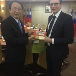 Con il direttore del ministero dell'agricoltura di Taiwan